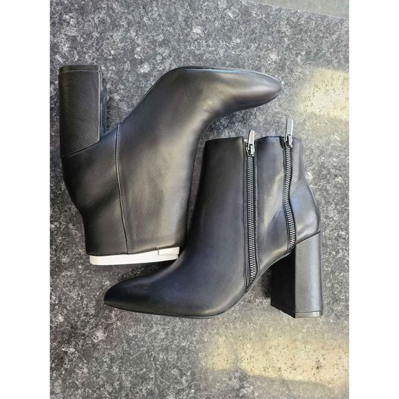 Fergie Women's Enigma Ankle Boot Size 9 - Picture 6 of 8